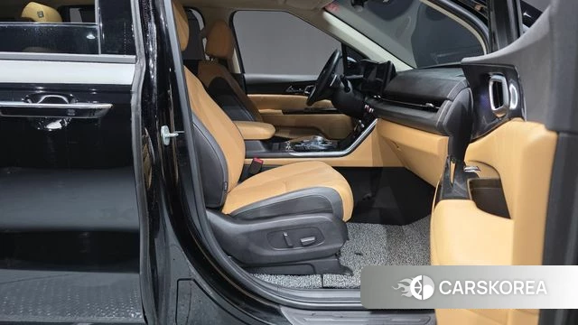 Kia Carnival 4th generation 2023 Черный из Кореи, фото 2