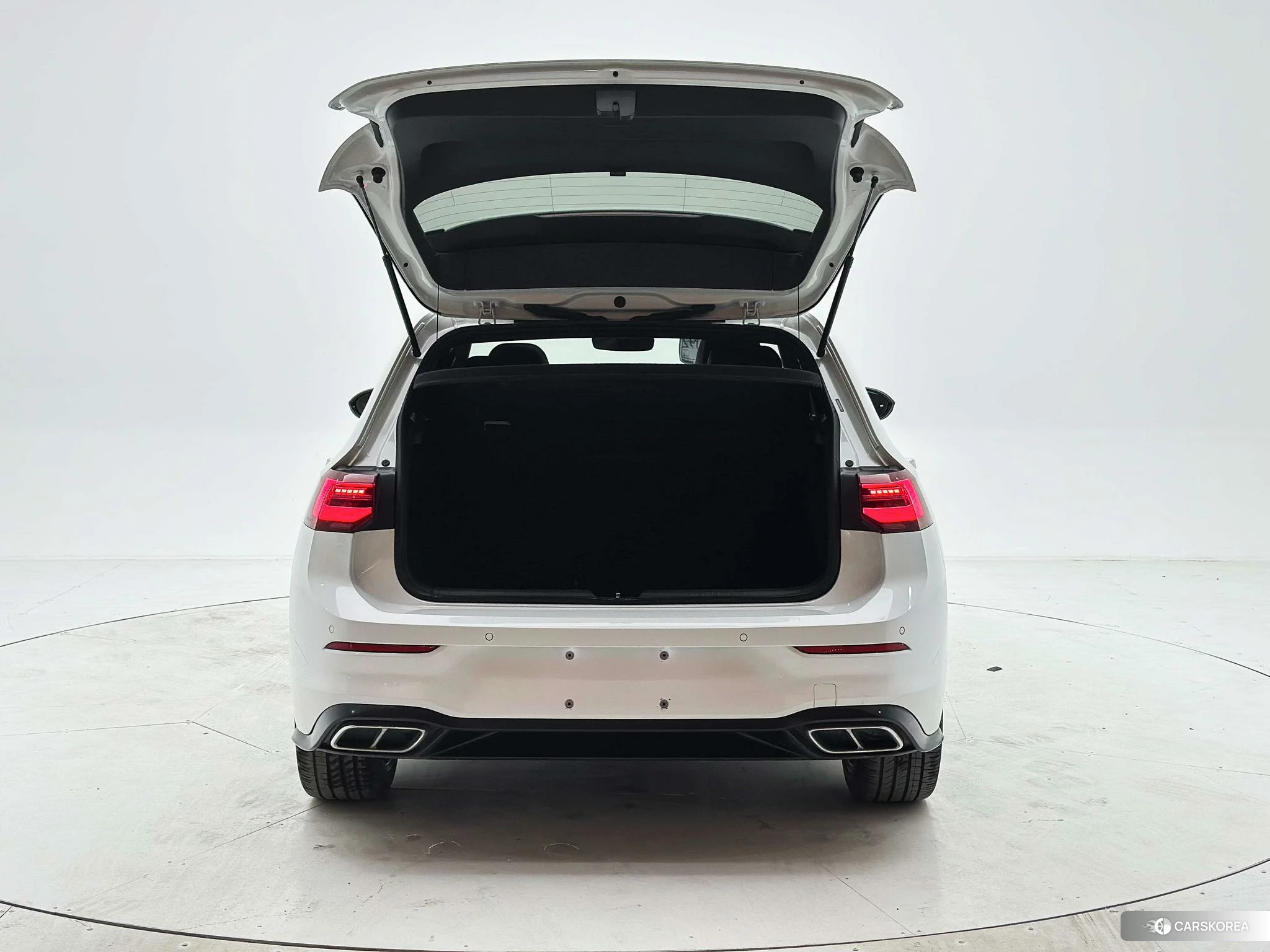 Volkswagen Golf 2020 Белый из Китая, фото 2