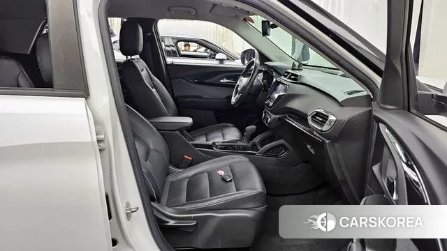 Chevrolet (GM Daewoo) Trailblazer 2021 Белый из Кореи, фото 2