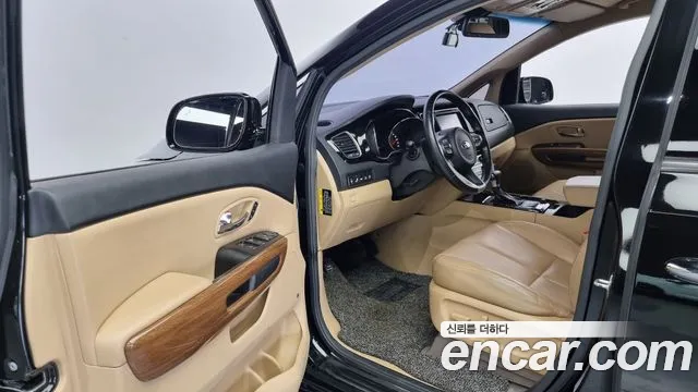 Kia All New Carnival 2018 Черный из Кореи, фото 2