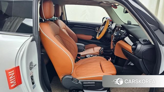 Mini Cooper S 2023 Белый из Кореи, фото 2