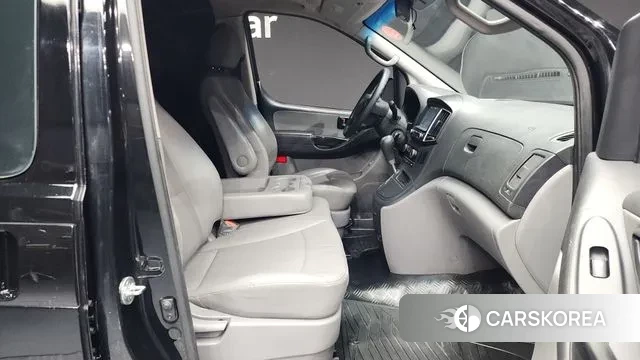 Hyundai The New Grand Starex 2018 Черный из Кореи, фото 2