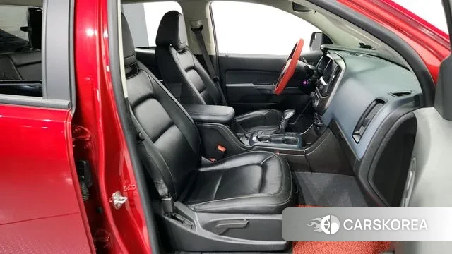 Chevrolet (GM Daewoo) Real New Colorado 2022 Красный из Кореи, фото 2