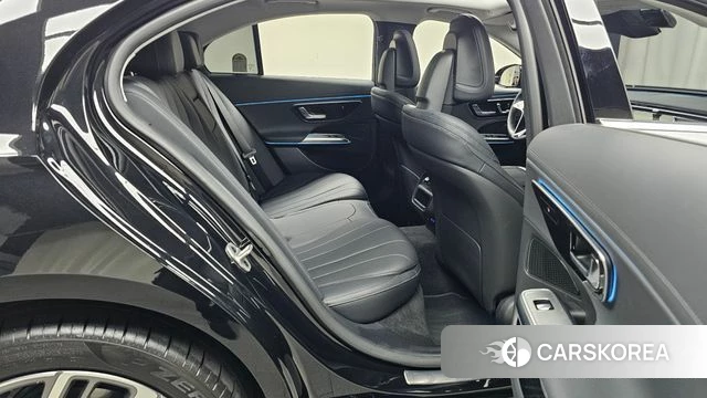 Mercedes-Benz E-Class W214 2025 Черный из Кореи, фото 2