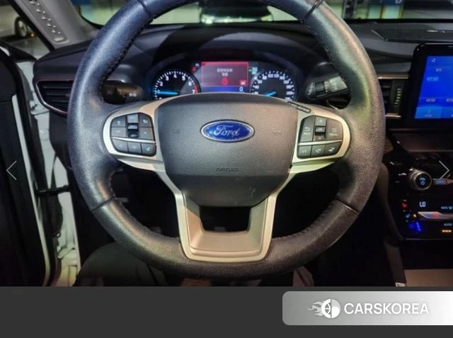 Ford Explorer 6th Generation 2021 Белый из Кореи, фото 2