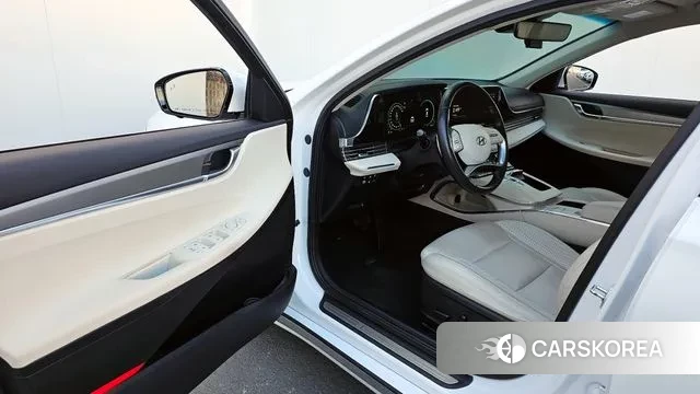 Hyundai The New Grandeur IG Hybrid 2021 Белый из Кореи, фото 2