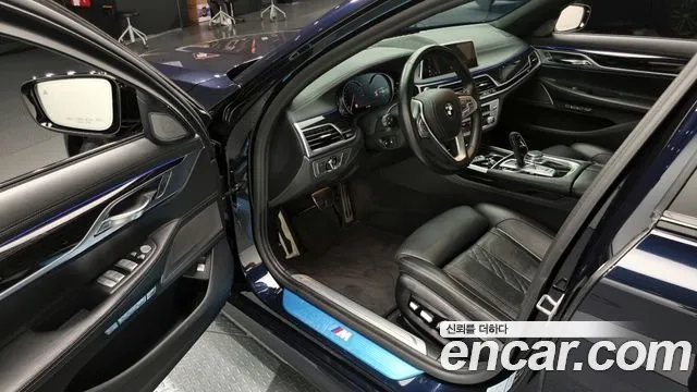 BMW 7 Series (G11) 2018 Черный из Кореи, фото 2