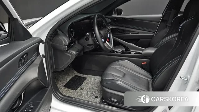 Hyundai The New Avante (CN7) 2023 Белый из Кореи, фото 2