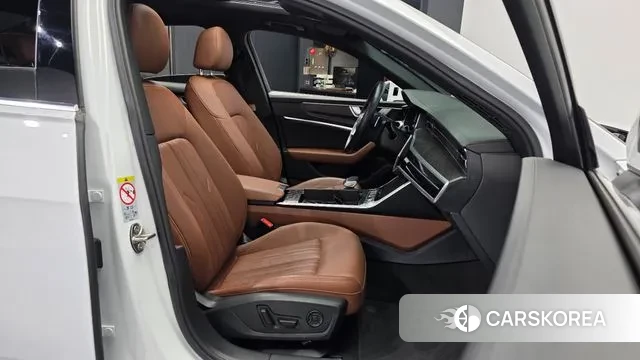 Audi A6 (C8) 2023 Белый из Кореи, фото 2