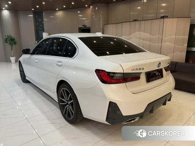BMW 3 series 2023 Белый из Китая, фото 2