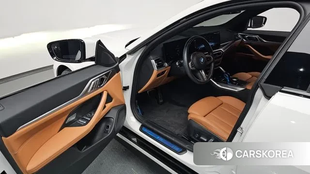 BMW i4 2022 Белый из Кореи, фото 2
