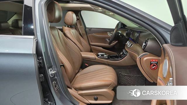 Mercedes-Benz E-Class W213 2019 Серый из Кореи, фото 2