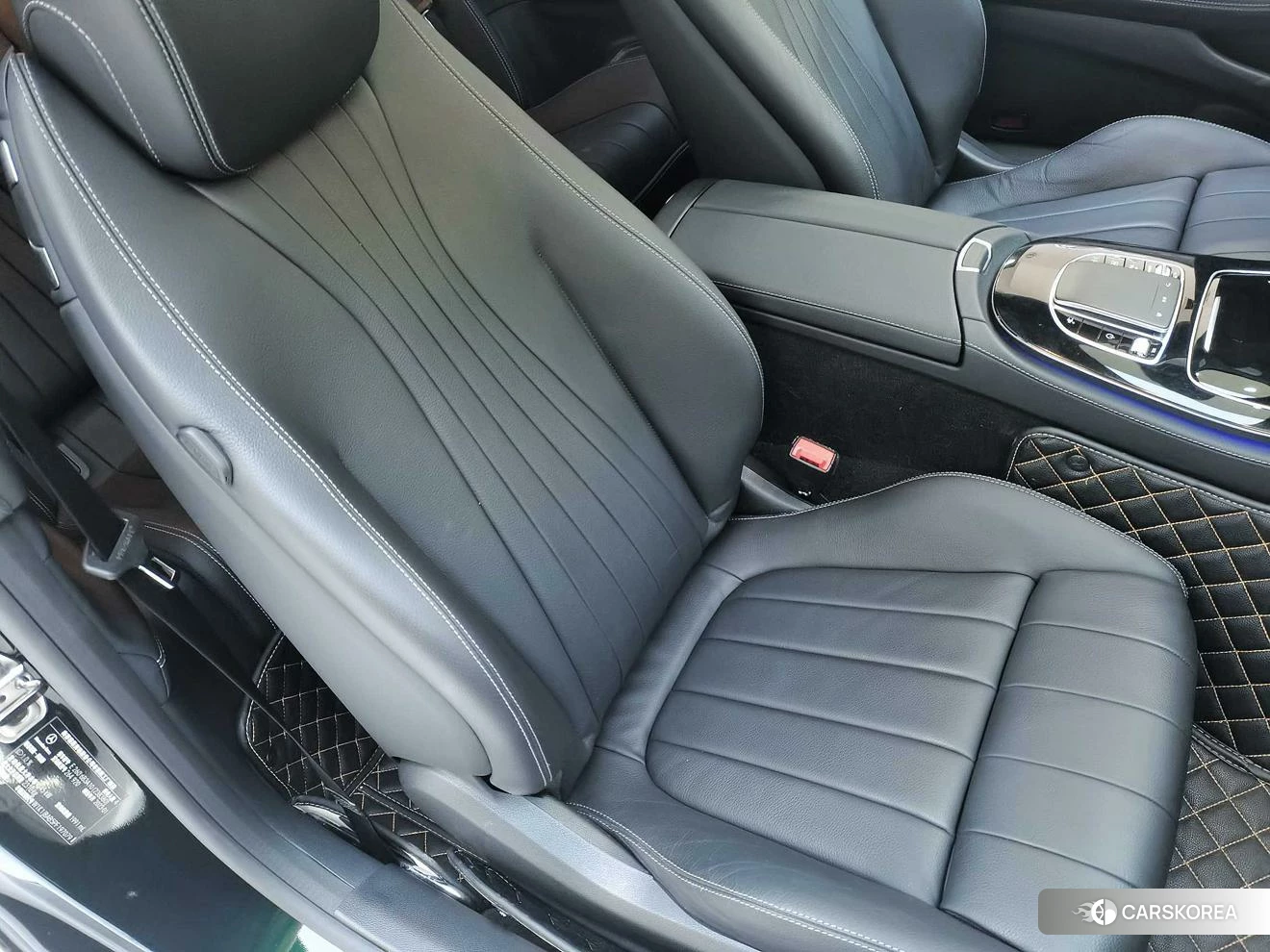 Mercedes-Benz E-class (imported) 2022 Зеленый из Китая, фото 2