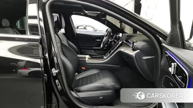 Mercedes-Benz C-Class W206 2024 Черный из Кореи, фото 2