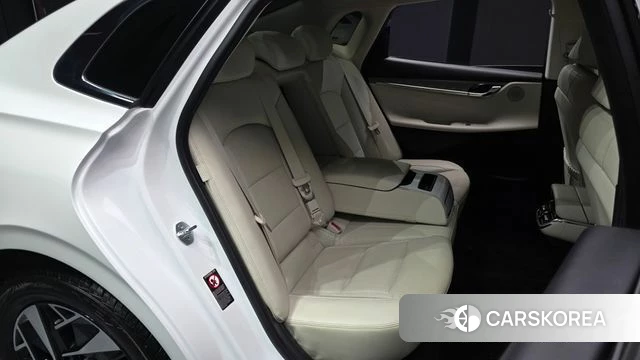 Hyundai The New Grandeur IG Hybrid 2022 Белый из Кореи, фото 2
