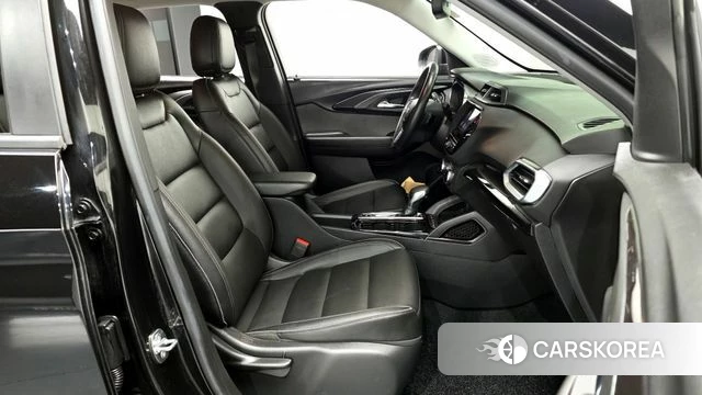 Chevrolet (GM Daewoo) Trailblazer 2022 Черный из Кореи, фото 2