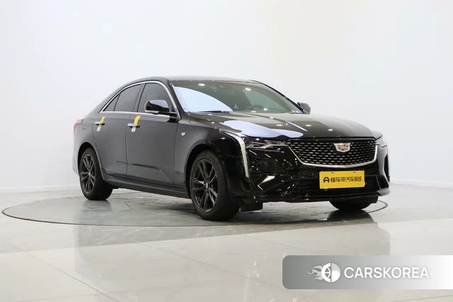 Cadillac CT4 2022 Черный из Китая, фото 2