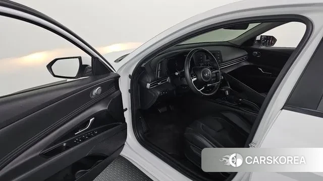 Hyundai Avante (CN7) 2021 Белый из Кореи, фото 2