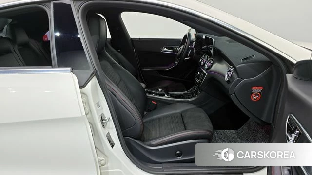 Mercedes-Benz CLA-Class C117 2018 Белый из Кореи, фото 2