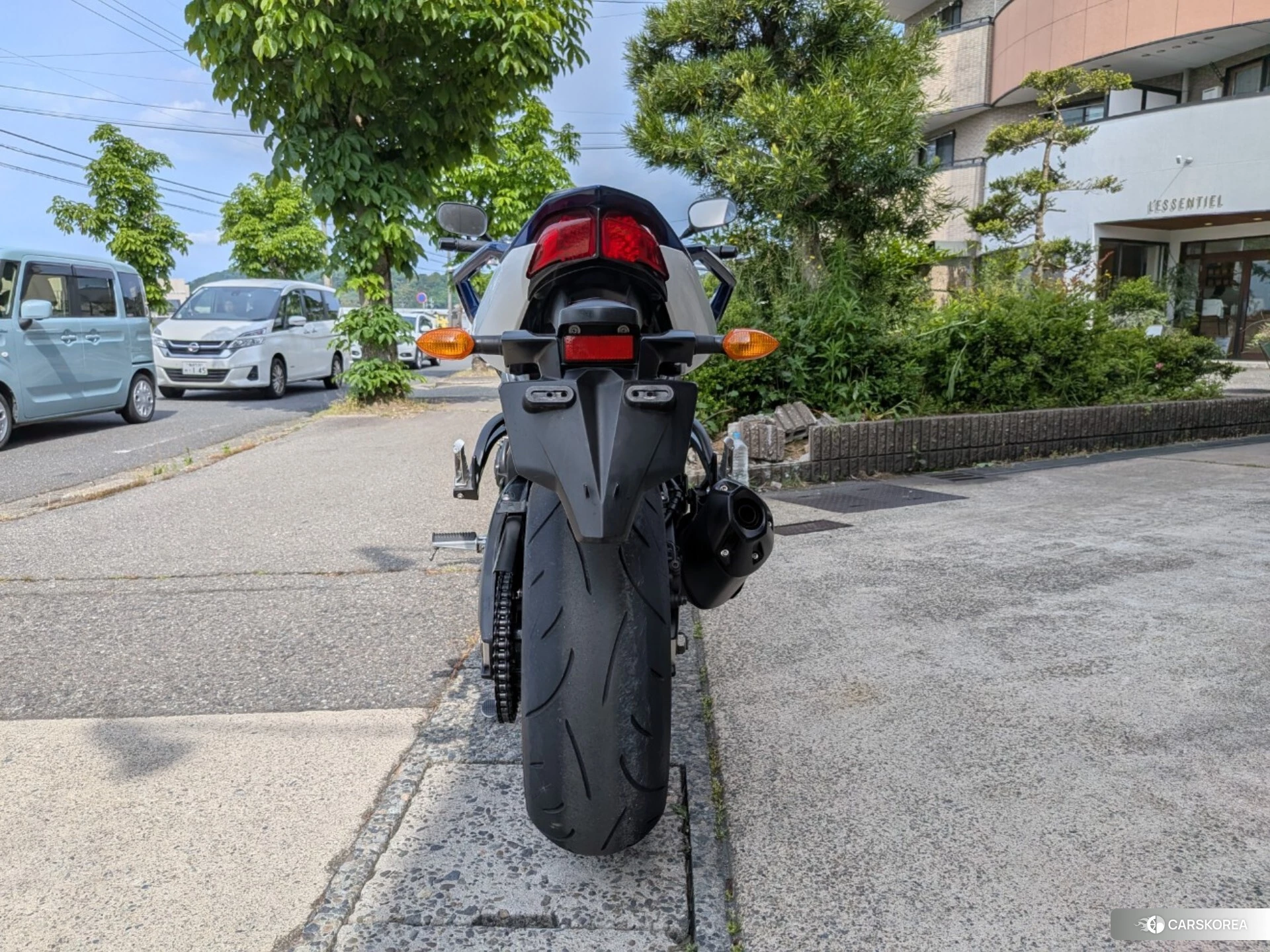 Проданный Yamaha FZ1 FEATHER 2013 из Японии