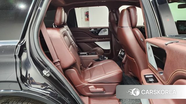 Lincoln Aviator 2nd generation 2021 Черный из Кореи, фото 2