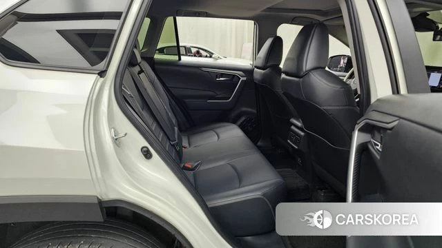 Toyota RAV4 5th Generation 2019 Белый из Кореи, фото 2