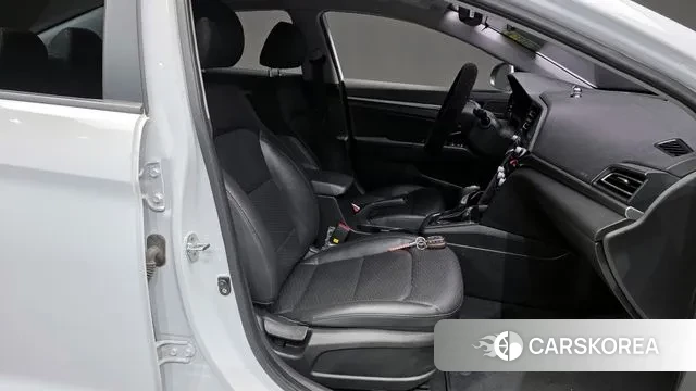 Hyundai The New Avante AD 2019 Белый из Кореи, фото 2