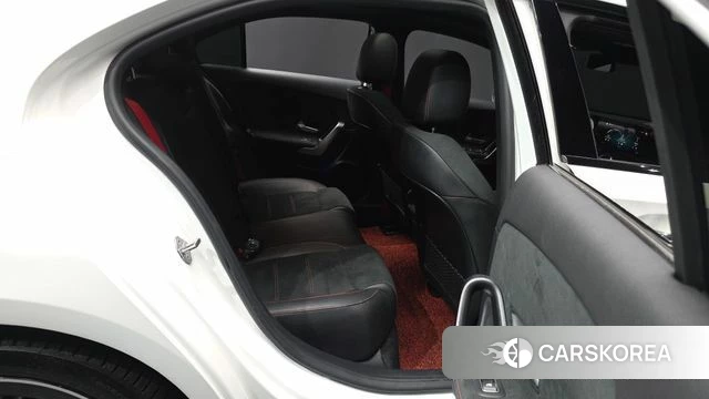 Mercedes-Benz A-Class W177 2022 Белый из Кореи, фото 2