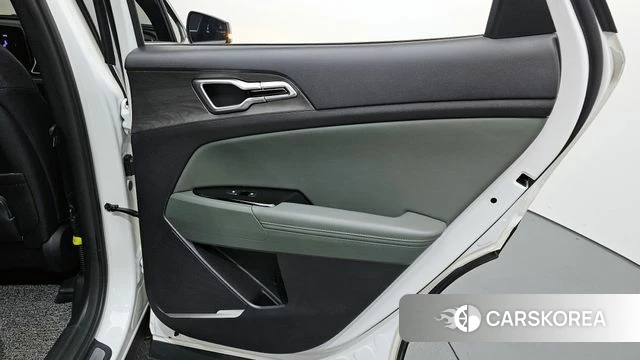 Kia Sportage 5th Generation 2024 Белый из Кореи, фото 2