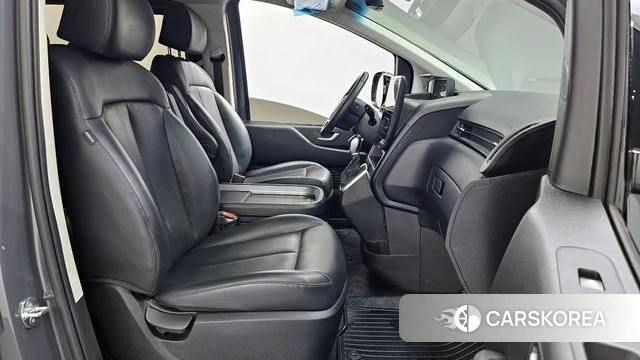 Hyundai Staria 2024 Серый из Кореи, фото 2