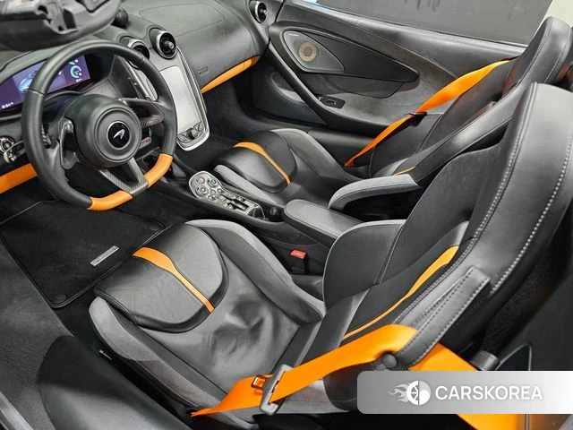 McLaren 570S 2019 Небесно-голубой из Кореи, фото 2