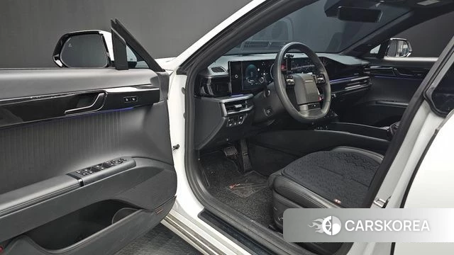 Hyundai Grandeur Hybrid (GN7) 2023 Белый из Кореи, фото 2