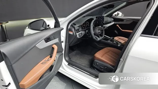 Audi A4 (B9) 2023 Белый из Кореи, фото 2