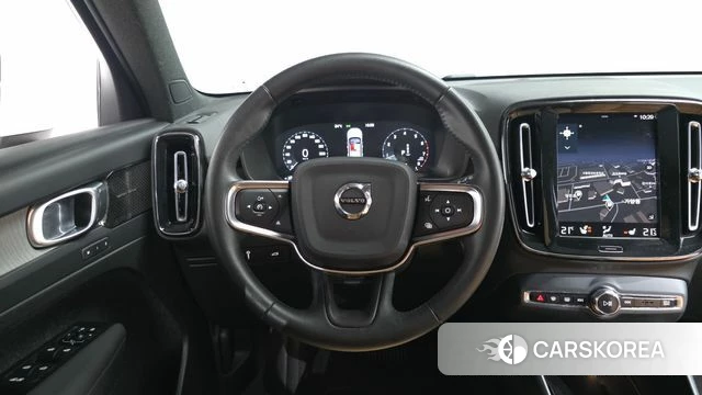 Volvo XC40 2021 Белый из Кореи, фото 2