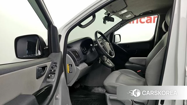 Hyundai The New Grand Starex 2021 Белый из Кореи, фото 2