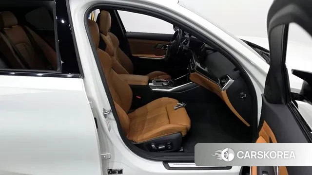 BMW 3 Series (G20) 2023 Белый из Кореи, фото 2