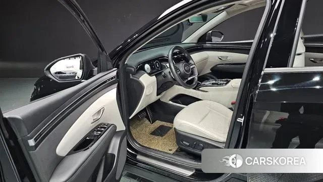 Hyundai Tucson (NX4) 2021 Черный из Кореи, фото 2