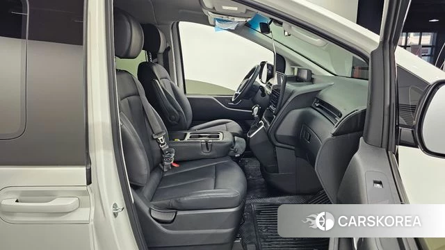 Hyundai Staria 2024 Белый из Кореи, фото 2