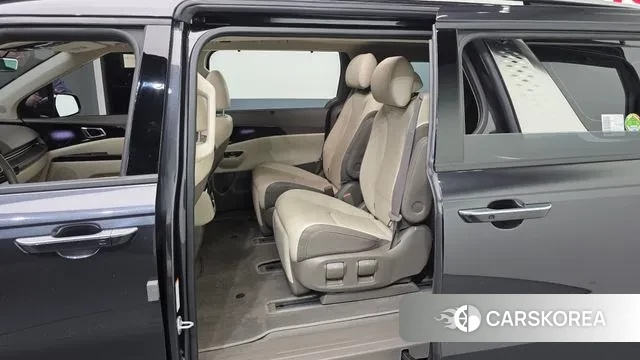 Kia Carnival 4th generation 2023 Серый из Кореи, фото 2