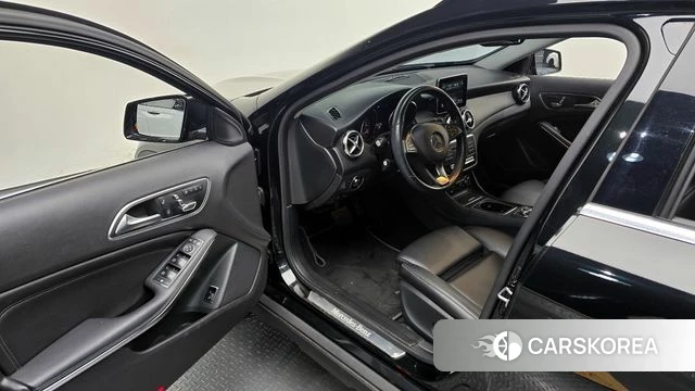 Mercedes-Benz GLA-Class X156 2018 Черный из Кореи, фото 2