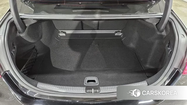 Mercedes-Benz C-Class W206 2023 Черный из Кореи, фото 2