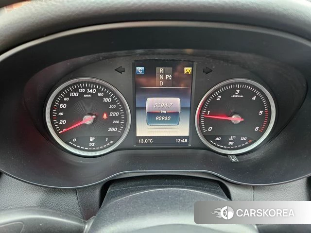 Mercedes-Benz C-Class W205 2018 Серый из Кореи, фото 2