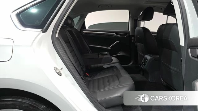 Volkswagen The New Passat 2018 Белый из Кореи, фото 2