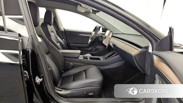 Tesla Model 3 2022 Черный из Кореи, фото 2