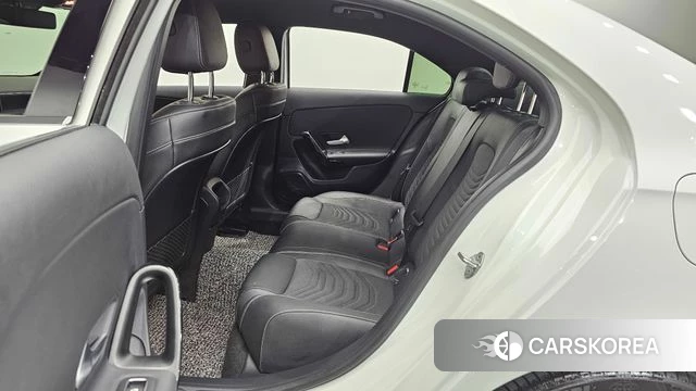 Mercedes-Benz A-Class W177 2020 Белый из Кореи, фото 2
