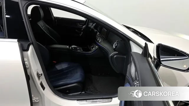 Mercedes-Benz CLS-Class C257 2020 Белый из Кореи, фото 2