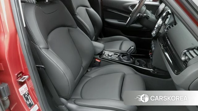 Mini Cooper S Clubman 2023 Красный из Кореи, фото 2