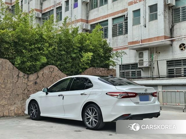 Toyota Camry 2021 Белый из Китая, фото 2