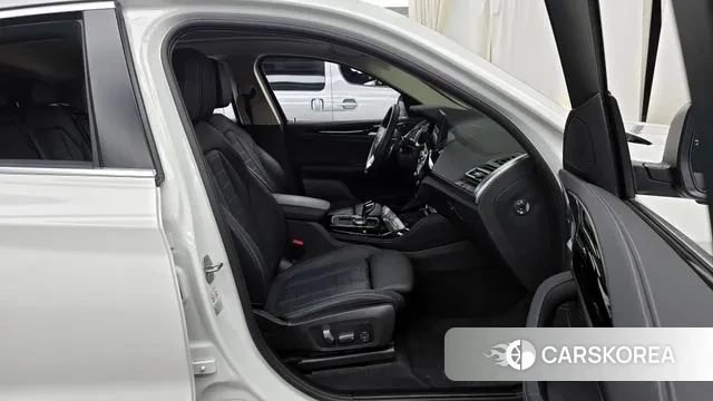 BMW X4 (G02) 2023 Белый из Кореи, фото 2