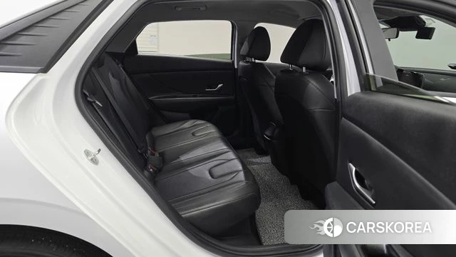 Hyundai Avante Hybrid (CN7) 2022 Белый из Кореи, фото 2